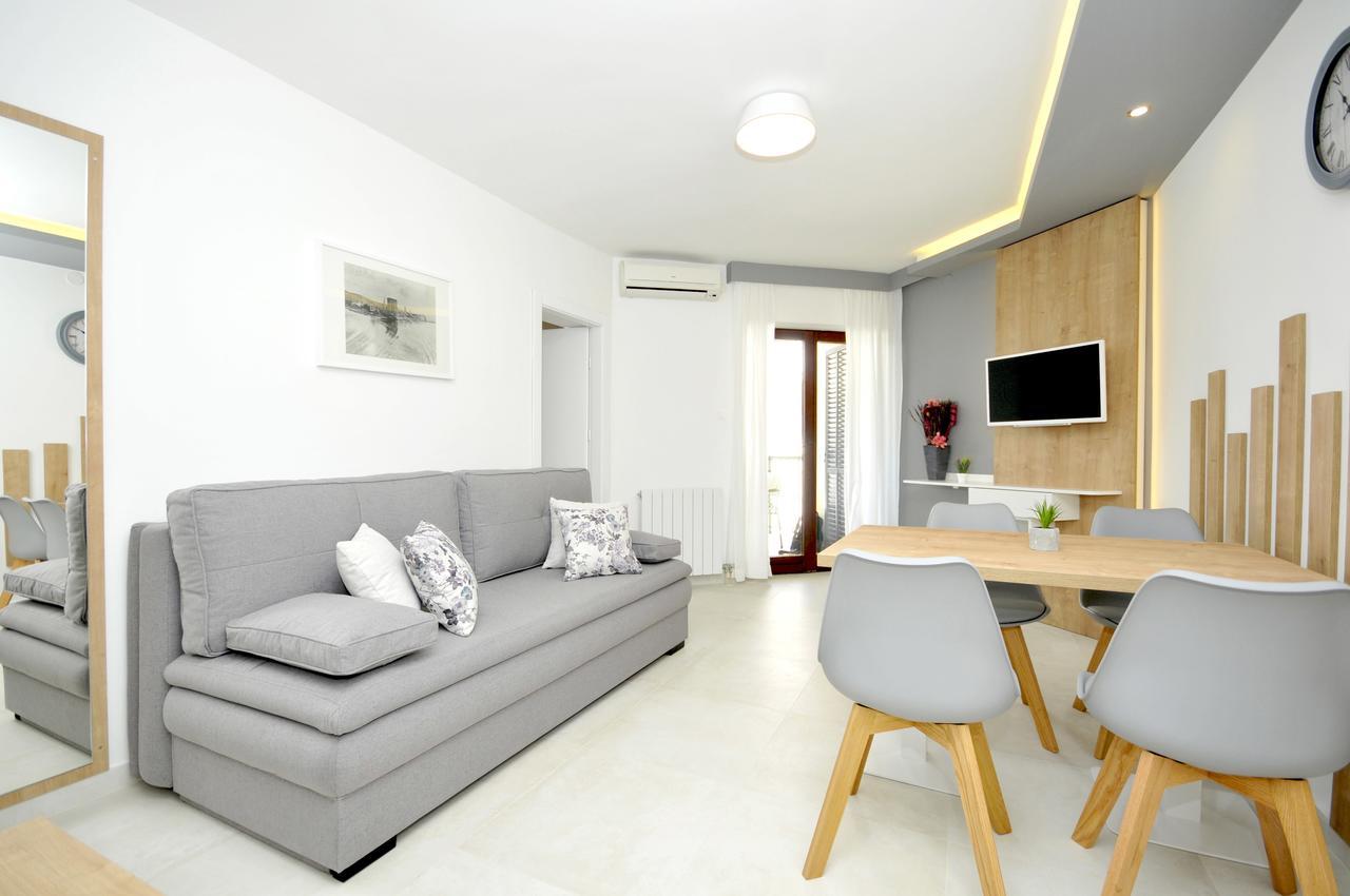Villa Fani - Apartments In Trogir Exterior foto