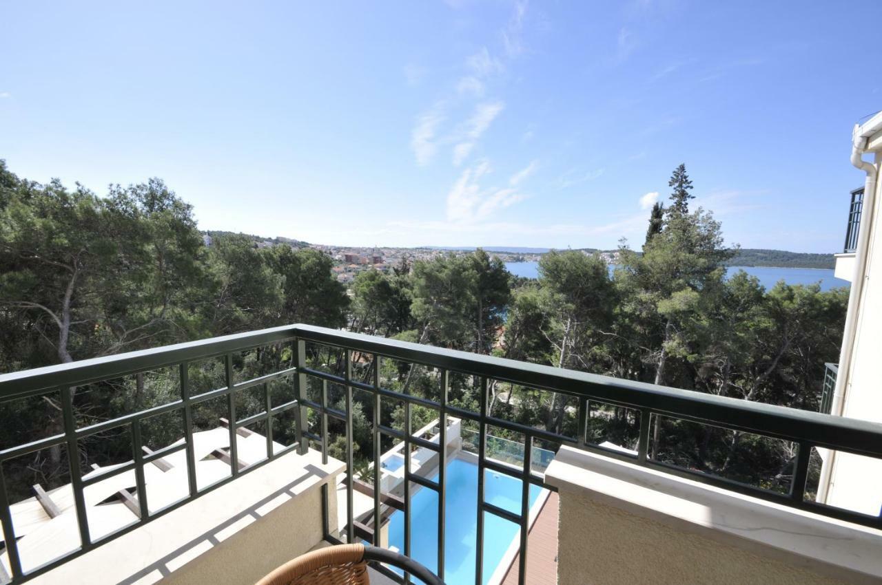 Villa Fani - Apartments In Trogir Exterior foto